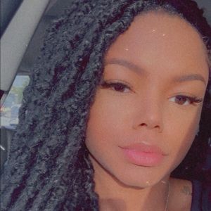 Meet your Posher, Jada